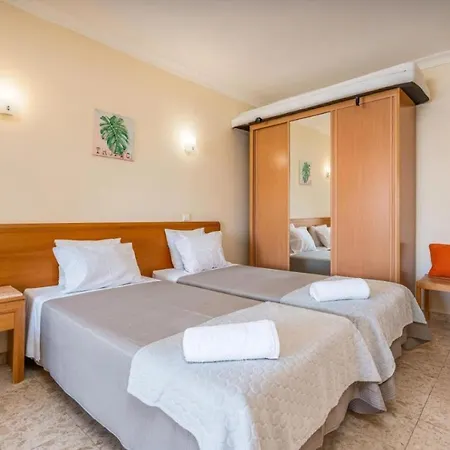 Clube Mar Aparthotel 3*